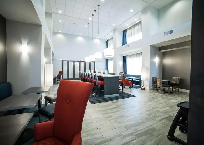 Hampton & Tempe/phoenix Airport, Az 3*