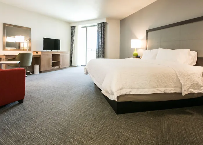 Hampton & Tempe/phoenix Airport, Az 3*
