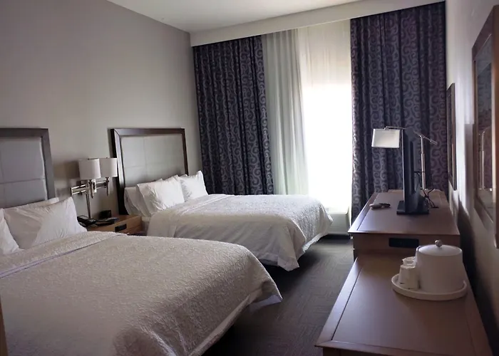 Hampton & Tempe/phoenix Airport, Az 3*